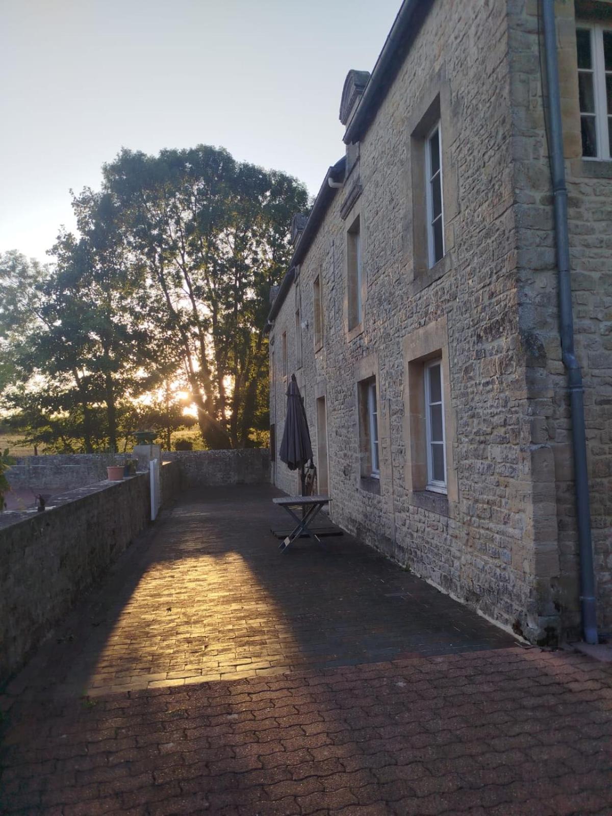 Tour-en-Bessin Maison De Charme מראה חיצוני תמונה
